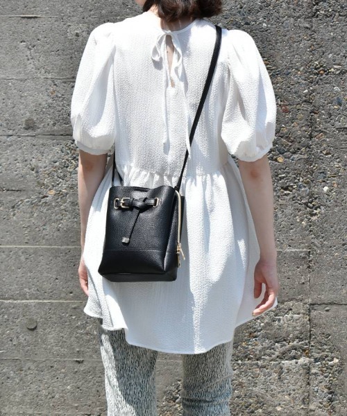 Bleu Bleuet(ブルーブルーエ)の「【ZOZO限定】合皮3層ショルダーバッグ(ショルダーバッグ・レディース・グレー/ブラック/ブラウン・FREE)」の16枚目の写真