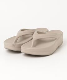 OOFOS(ウーフォス)の「ビーチサンダル(サンダル)」