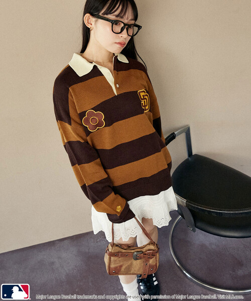 MLB（メジャーリーグベースボール）の「MLB × MARY QUANT × PUBLUX/エムエルビー × マリークワント MLB×MARY QUANT KNIT RUGBY SHIRT/ニットラグビーシャツ(限定展開)（ニット/セーター・メンズ・ブラウン/ベージュ/ネイビー・SMALL/LARGE/MEDIUM）」の14枚目の写真