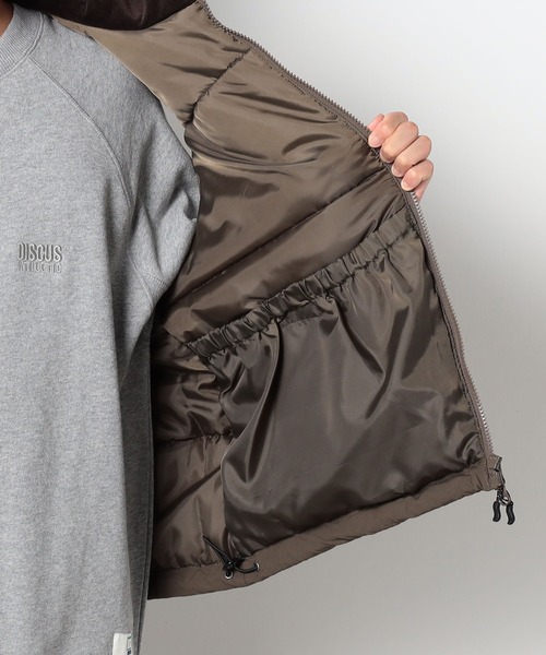 Grand PARK（グランドパーク）の「THERMOLITE（サーモライト）スタンドカラー中綿ベスト（ダウンベスト・メンズ・ブラック/カーキ/ブラウン・LARGE/MEDIUM）」の8枚目の写真