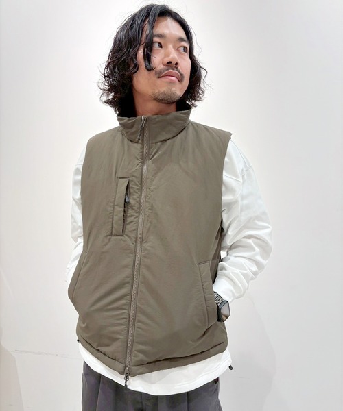 Grand PARK（グランドパーク）の「THERMOLITE（サーモライト）スタンドカラー中綿ベスト（ダウンベスト・メンズ・ブラック/カーキ/ブラウン・LARGE/MEDIUM）」の19枚目の写真