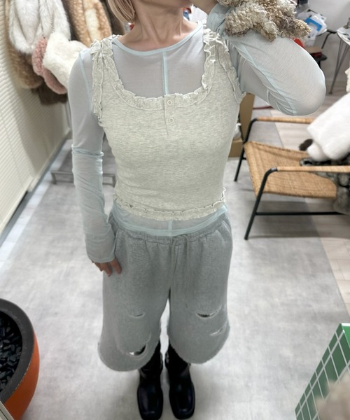 Alley Tokyo(アリートーキョー)の「フリフリタンクとシアーロンTの便利な2枚セット(Tシャツ/カットソー・レディース・ネイビー/チャコール/アイボリー・FREE)」の14枚目の写真
