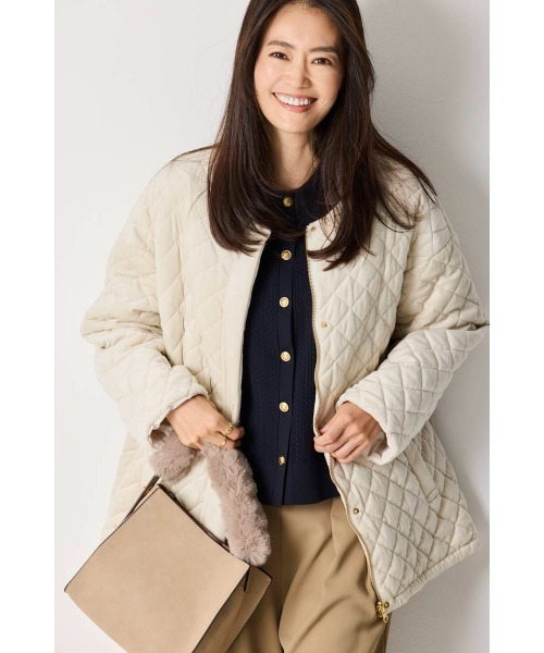 M.deux(エムドゥ)の「●ゴールドボタンニットジャケット●(ニット/セーター・レディース・ベージュ/ネイビー/オフホワイト・MEDIUM)」の5枚目の写真