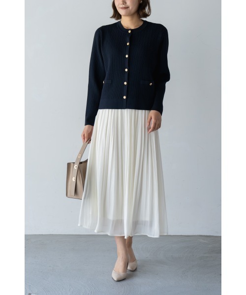 M.deux(エムドゥ)の「●ゴールドボタンニットジャケット●(ニット/セーター・レディース・ベージュ/ネイビー/オフホワイト・MEDIUM)」の7枚目の写真