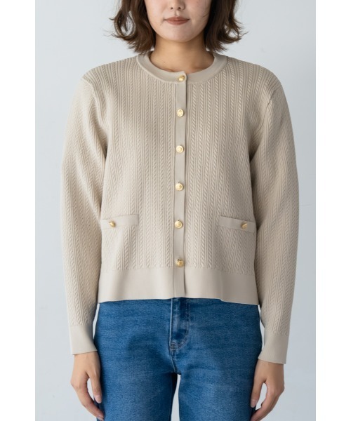 M.deux(エムドゥ)の「●ゴールドボタンニットジャケット●(ニット/セーター・レディース・ベージュ/ネイビー/オフホワイト・MEDIUM)」の9枚目の写真