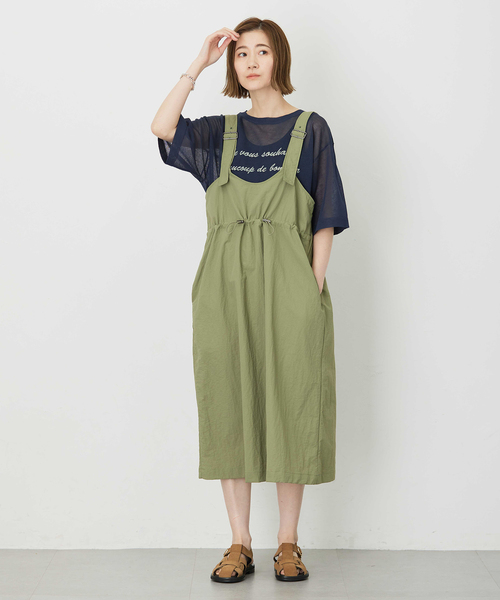 Petit Honfleur（プチオンフルール）の「ドロストジャンパースカート【撥水・通年素材】（ワンピース・レディース・ブラック/カーキ・M/L）」の5枚目の写真