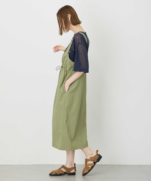 Petit Honfleur（プチオンフルール）の「ドロストジャンパースカート【撥水・通年素材】（ワンピース・レディース・ブラック/カーキ・M/L）」の6枚目の写真