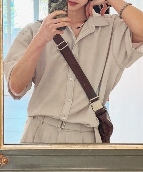 CERCA（チェルカ）の「【NOWLE】リラックスフィット とろみ素材 半袖 シャツ（シャツ/ブラウス・メンズ・グレイッシュベージュ・MEDIUM/LARGE）」の9枚目の写真