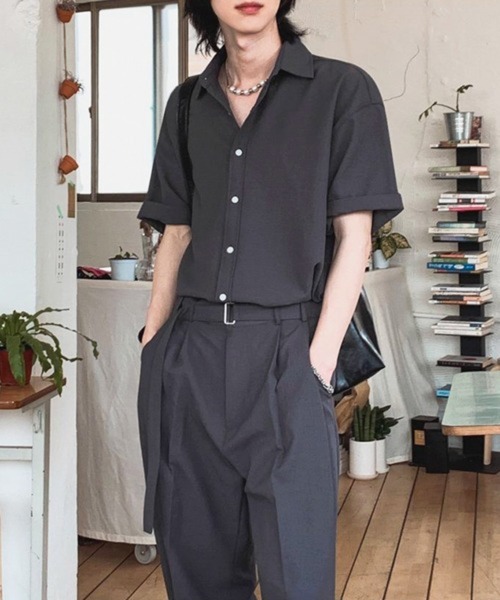 CERCA（チェルカ）の「【NOWLE】リラックスフィット とろみ素材 半袖 シャツ（シャツ/ブラウス・メンズ・グレイッシュベージュ・MEDIUM/LARGE）」の15枚目の写真