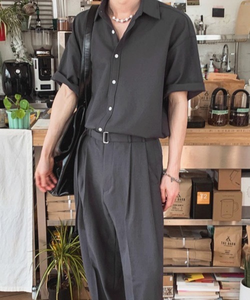 CERCA（チェルカ）の「【NOWLE】リラックスフィット とろみ素材 半袖 シャツ（シャツ/ブラウス・メンズ・グレイッシュベージュ・MEDIUM/LARGE）」の19枚目の写真