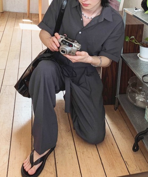 CERCA（チェルカ）の「【NOWLE】リラックスフィット とろみ素材 半袖 シャツ（シャツ/ブラウス・メンズ・グレイッシュベージュ・MEDIUM/LARGE）」の21枚目の写真