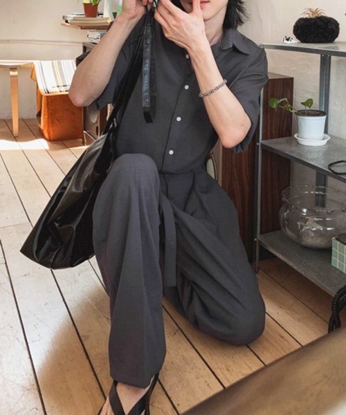 CERCA（チェルカ）の「【NOWLE】リラックスフィット とろみ素材 半袖 シャツ（シャツ/ブラウス・メンズ・グレイッシュベージュ・MEDIUM/LARGE）」の22枚目の写真