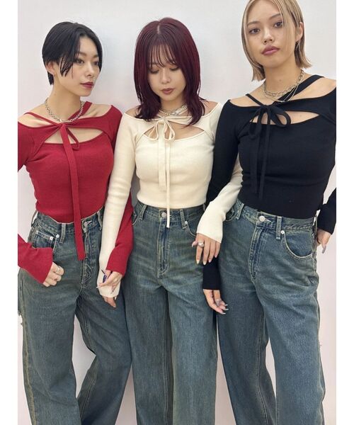 EVRIS(エヴリス)の「カットアウトニットトップス(ニット/セーター・レディース・パープル/レッド/ブラック/アイボリー・FREE)」の9枚目の写真