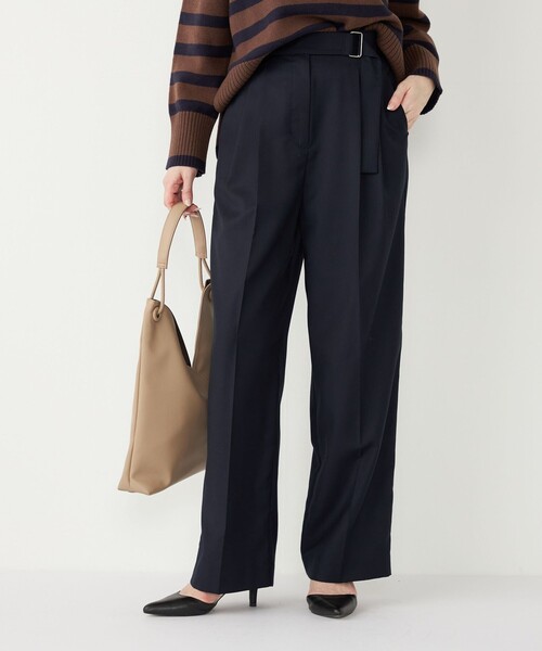 SHIPS Colors（シップス カラーズ）の「SHIPS Colors:〈手洗い可能〉TR ベルテッド タック パンツ（その他パンツ・レディース・ベージュ/ネイビー・SMALL/MEDIUM）」の2枚目の写真