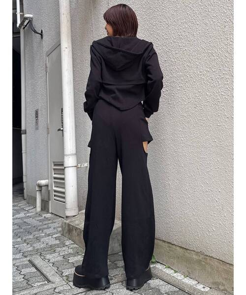 MURUA（ムルーア）の「サイドカットストレートスウェットパンツ（スウェットパンツ・レディース・ブラック/グレー・FREE）」の8枚目の写真