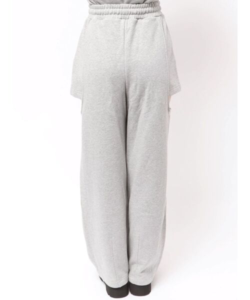 MURUA（ムルーア）の「サイドカットストレートスウェットパンツ（スウェットパンツ・レディース・ブラック/グレー・FREE）」の16枚目の写真