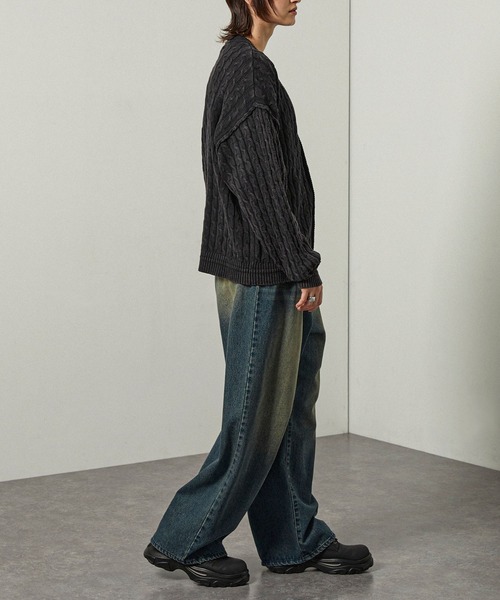 Alfred Alex（アルフレッドアレックス）の「【Alfred Alex】ヴィンテージ加工 ピグメント ワンポイントロゴ刺繍 オーバーサイズ ケーブルニットカーディガン（カーディガン/ボレロ・メンズ・グレー/ワイン/ブラック・L/M）」の8枚目の写真