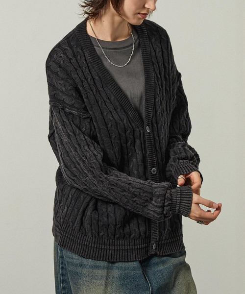 Alfred Alex（アルフレッドアレックス）の「【Alfred Alex】ヴィンテージ加工 ピグメント ワンポイントロゴ刺繍 オーバーサイズ ケーブルニットカーディガン（カーディガン/ボレロ・メンズ・グレー/ワイン/ブラック・L/M）」の13枚目の写真