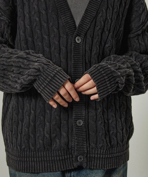 Alfred Alex（アルフレッドアレックス）の「【Alfred Alex】ヴィンテージ加工 ピグメント ワンポイントロゴ刺繍 オーバーサイズ ケーブルニットカーディガン（カーディガン/ボレロ・メンズ・グレー/ワイン/ブラック・L/M）」の16枚目の写真