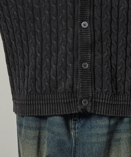 Alfred Alex（アルフレッドアレックス）の「【Alfred Alex】ヴィンテージ加工 ピグメント ワンポイントロゴ刺繍 オーバーサイズ ケーブルニットカーディガン（カーディガン/ボレロ・メンズ・グレー/ワイン/ブラック・L/M）」の17枚目の写真