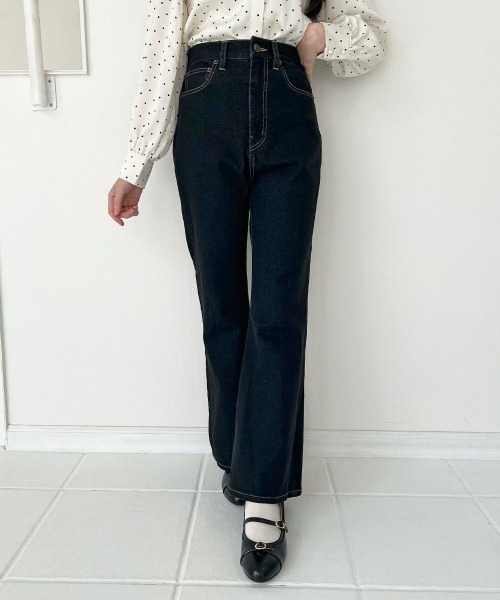 F i.n.t（フィント）の「ハイウエストフレアーデニムパンツ/fint フィント（デニムパンツ・レディース・インディゴブルー/ブラック・2/1）」の2枚目の写真