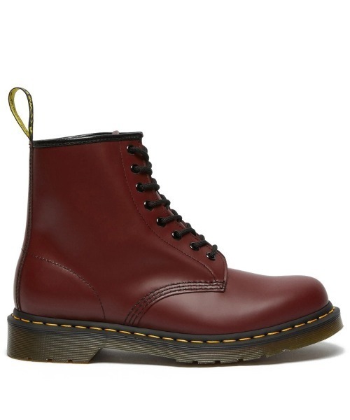 Dr. Martens(ドクターマーチン)の「Dr. MARTENS 1460 8 HOLE BOOT(ドクターマーチン 1460 8 ホールブーツ)(ブーツ・メンズ・ブラック/チェリーレッド・26cm/25cm/24cm/23cm/29cm/28cm/27cm)」の2枚目の写真