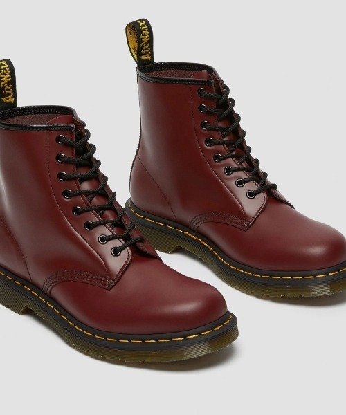 Dr. Martens(ドクターマーチン)の「Dr. MARTENS 1460 8 HOLE BOOT(ドクターマーチン 1460 8 ホールブーツ)(ブーツ・メンズ・ブラック/チェリーレッド・26cm/25cm/24cm/23cm/29cm/28cm/27cm)」の10枚目の写真