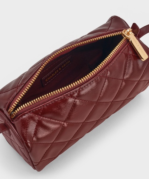 CHARLES & KEITH(チャールズ & キース)の「Janie ジェイニー キルトショルダーバッグ(ショルダーバッグ・レディース・シャンパン/バーガンディー・S)」の13枚目の写真