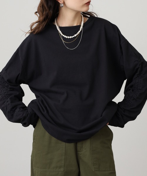Arinomama(アリノママ)の「Arinomama シャーリングスリーブロンT ピグメント加工(Tシャツ/カットソー・レディース・ブラック/カーキ/ネイビー/オフホワイト・FREE)」の12枚目の写真