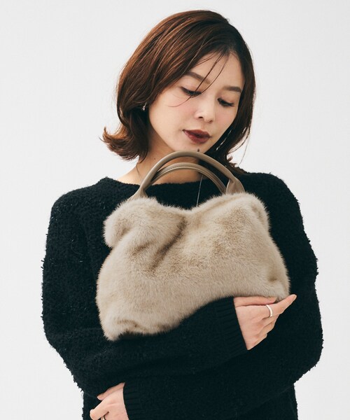 UNTITLED（アンタイトル）の「ミニフェイクファーショルダー（ハンドバッグ・レディース・ベージュ/グレー・99）」の17枚目の写真