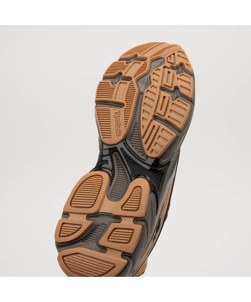 Reebok(リーボック)の「プレミア ロード コントロール / RBK PREMIER ROAD CONTROL(スニーカー・メンズ・ブラウン/グレー×サックスブルー・22.5cm/23.0cm/23.5cm/24.5cm/24.0cm/25.0cm/25.5cm/26.0cm/26.5cm/27.0cm/27.5cm/28.0cm/28.5cm)」の20枚目の写真