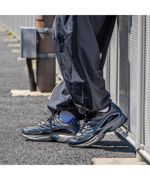 Reebok(リーボック)の「プレミア ロード コントロール / RBK PREMIER ROAD CONTROL(スニーカー・メンズ・ブラウン/グレー×サックスブルー・22.5cm/23.0cm/23.5cm/24.5cm/24.0cm/25.0cm/25.5cm/26.0cm/26.5cm/27.0cm/27.5cm/28.0cm/28.5cm)」の6枚目の写真