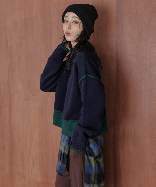 La-gemme（ラジェム）の「リバーシブルデザイン 配色ニットトップス（ニット/セーター・レディース・イエロー×グレー/ネイビー系/ブルー系/ベージュ×ブラック・フリー）」の13枚目の写真