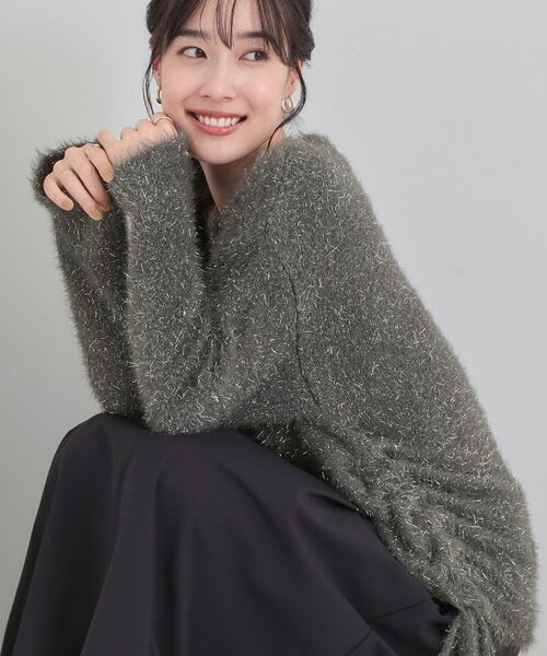 Cutie Blonde（キューティーブロンド）の「キラふわ ラメフェザー ドロストニット（ニット/セーター・レディース・グリーン系/ベージュ/オフホワイト/チャコールグレー・00）」の2枚目の写真