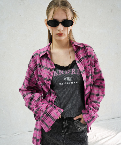 AVANDRESS(アバンドレス )の「Legacy Overfit Check Shirt BLUE(シャツ/ブラウス・レディース・ブルー・LARGE/MEDIUM/X-LARGE)」の2枚目の写真