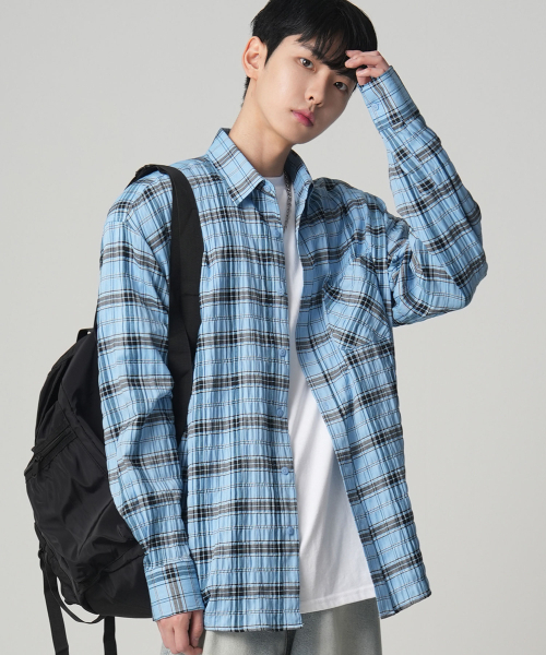 AVANDRESS(アバンドレス )の「Legacy Overfit Check Shirt BLUE(シャツ/ブラウス・レディース・ブルー・LARGE/MEDIUM/X-LARGE)」の3枚目の写真