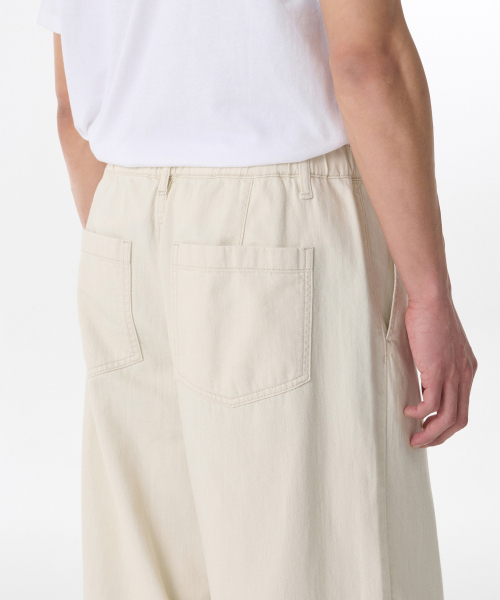 MUSINSA STANDARD（ムシンサスタンダード）の「リネンライクバルーンデニムパンツ[クリーム]（デニムパンツ・メンズ・その他・34/36/38/40/42/28/30/32/26）」の5枚目の写真