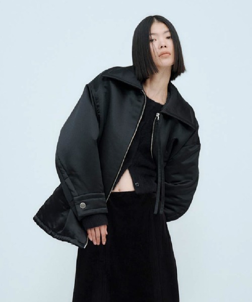 THINGS THAT MATTER(シングス ザット マター)の「SATIN PAD JACKET / サテン パッド ジャケット(ブルゾン・レディース・アイボリー/ブラック・FREE)」の3枚目の写真