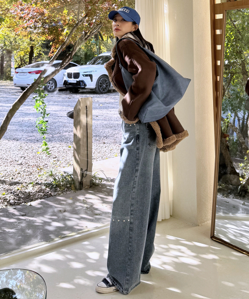 PLACE STUDIO（プレイススタジオ）の「切り替えラインリベットポイントワイドウォッシュドデニムパンツ[中青]（デニムパンツ・レディース・ダークブルー・FREE）」の7枚目の写真