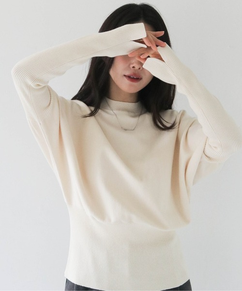 HER CLOSET（ハークローゼット）の「【HERCLOSET】ドルマンスリーブハイゲージニットトップス DOLMAN SLEEVE HIGH GAUGE KNIT TOPS（Tシャツ/カットソー・レディース・アイボリー/ブラック/チャコールグレー・M）」の2枚目の写真