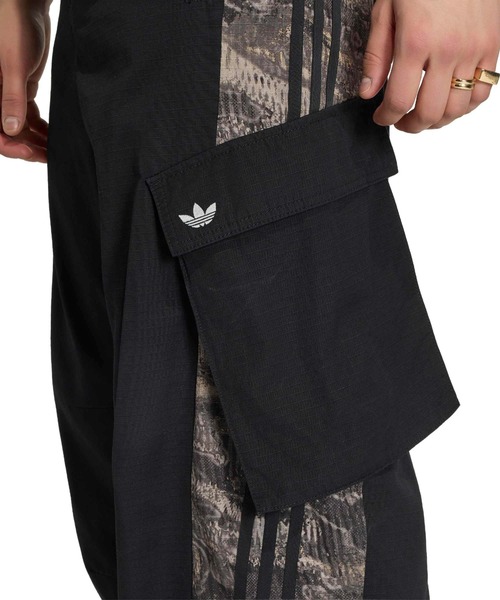 adidas（アディダス）の「adidas ADILENIUM 5.0 CARGO PANTS / アディダス アディレニウム シーズン 5 カーゴパンツ（カーゴパンツ・メンズ・ブラック・34inch/32inch/30inch/26inch/25inch/24inch/36inch）」の5枚目の写真