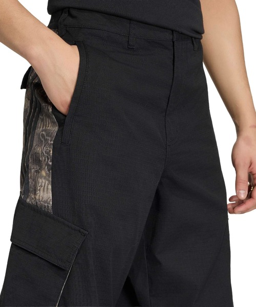 adidas（アディダス）の「adidas ADILENIUM 5.0 CARGO PANTS / アディダス アディレニウム シーズン 5 カーゴパンツ（カーゴパンツ・メンズ・ブラック・34inch/32inch/30inch/26inch/25inch/24inch/36inch）」の3枚目の写真