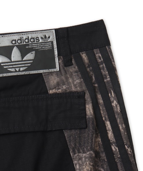 adidas（アディダス）の「adidas ADILENIUM 5.0 CARGO PANTS / アディダス アディレニウム シーズン 5 カーゴパンツ（カーゴパンツ・メンズ・ブラック・34inch/32inch/30inch/26inch/25inch/24inch/36inch）」の7枚目の写真