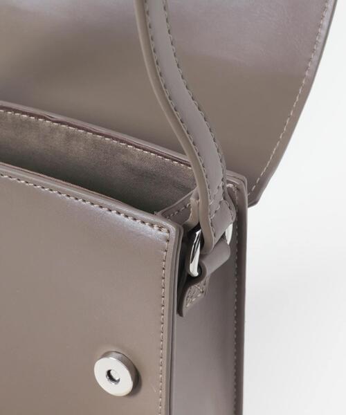 SENSE OF PLACE by URBAN RESEARCH(センスオブプレイスバイアーバンリサーチ)の「スクエアフラップミニショルダー(ショルダーバッグ・メンズ・ブラック/ブラウン・ONE)」の10枚目の写真