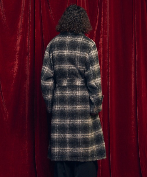 MAISON SPECIAL（メゾンスペシャル）の「《UNISEX》【LIMITED EDITION】Semi-double Prime-Over Front-fly Coat/セミダブルプライムオーバーフロントフライコート【MAISON SPECIAL/メゾンスペシャル】（チェスターコート・メンズ・グレー/チャコールグレー/ブラック/その他1/その他2/グレイッシュベージュ・0/1/2）」の11枚目の写真
