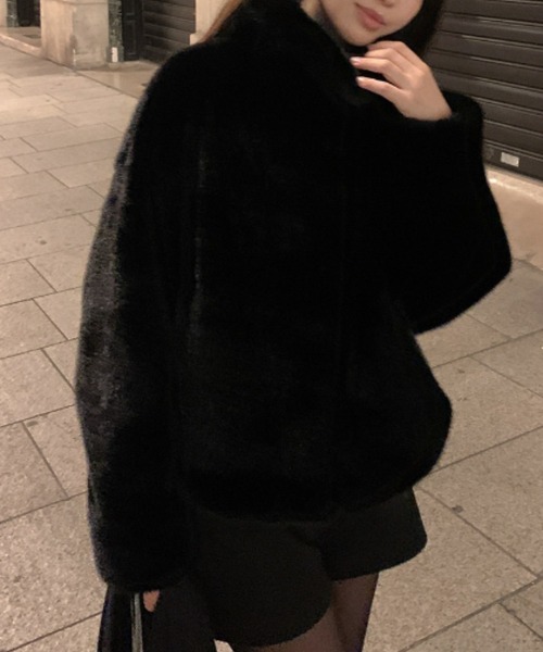 emi+（エミプラス）の「ショート丈スタンドカラーﾌｧ‐ブルゾン（ブルゾン・レディース・ブラック/ベージュ・FREE）」の15枚目の写真