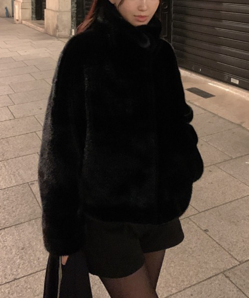 emi+（エミプラス）の「ショート丈スタンドカラーﾌｧ‐ブルゾン（ブルゾン・レディース・ブラック/ベージュ・FREE）」の16枚目の写真