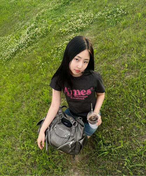 AMESWORLDWIDE(アメスワールドワイド)の「ROUND HEM CROP TEE KHAKI(Tシャツ/カットソー・レディース・その他・FREE)」の12枚目の写真