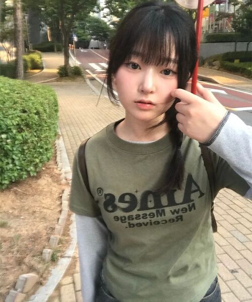 AMESWORLDWIDE(アメスワールドワイド)の「ROUND HEM CROP TEE KHAKI(Tシャツ/カットソー・レディース・その他・FREE)」の21枚目の写真