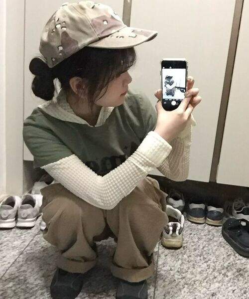 AMESWORLDWIDE(アメスワールドワイド)の「ROUND HEM CROP TEE KHAKI(Tシャツ/カットソー・レディース・その他・FREE)」の18枚目の写真